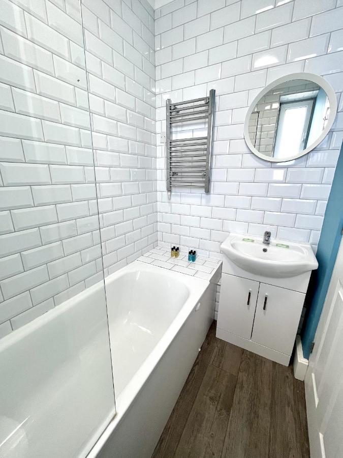 Modern 2 Bed Flat Close To Shoreditch / Free Wi-Fi Лондон Экстерьер фото